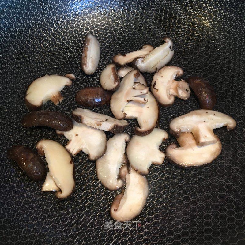 热的杨枝甘露做法：一杯甜蜜的温暖